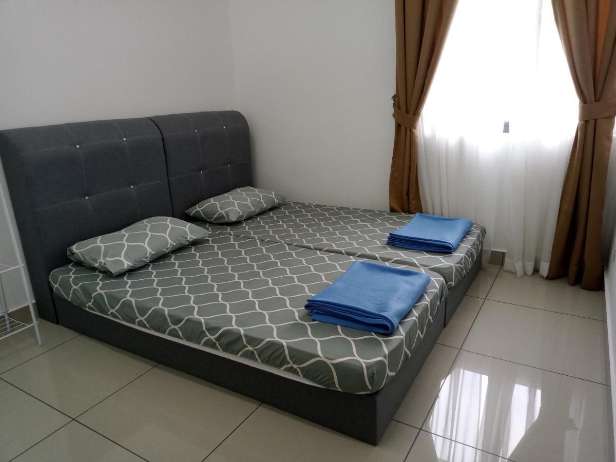 Fz Almyra Homestay Kajang Buitenkant foto